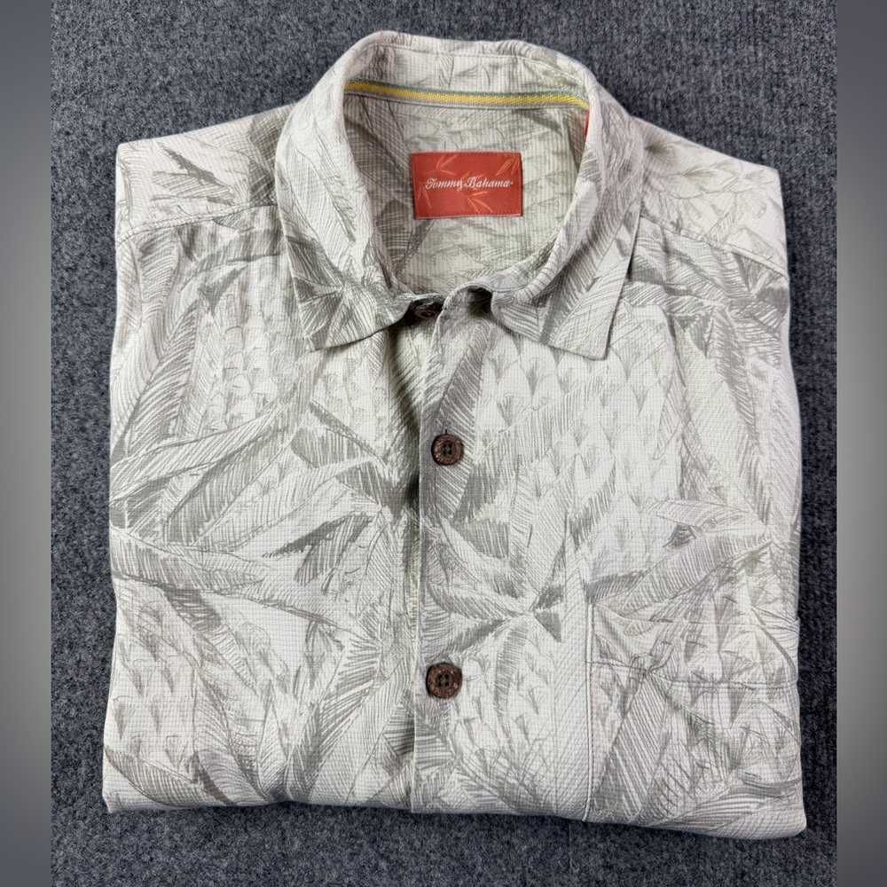 Tommy Bahama Mens 100% Silk Short Sleeve Button Up Shirt Size S Beige